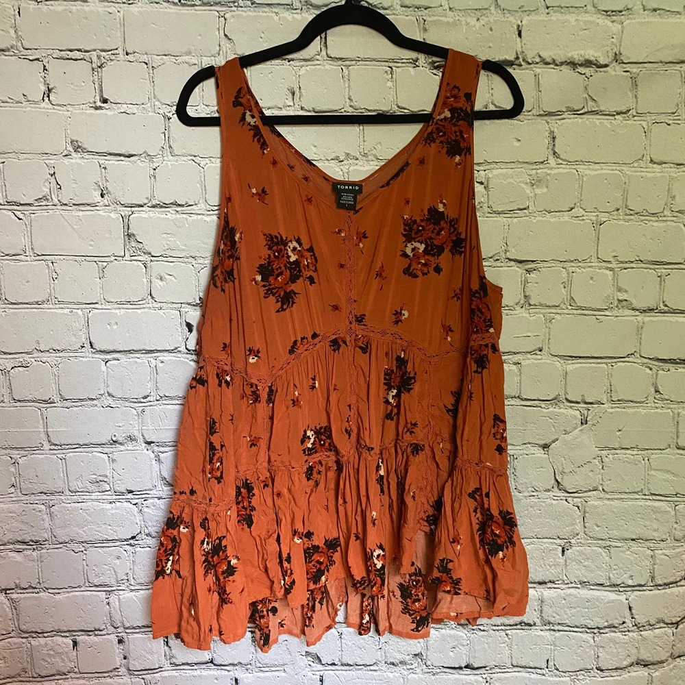 *SOLD* Torrid Floral Tank